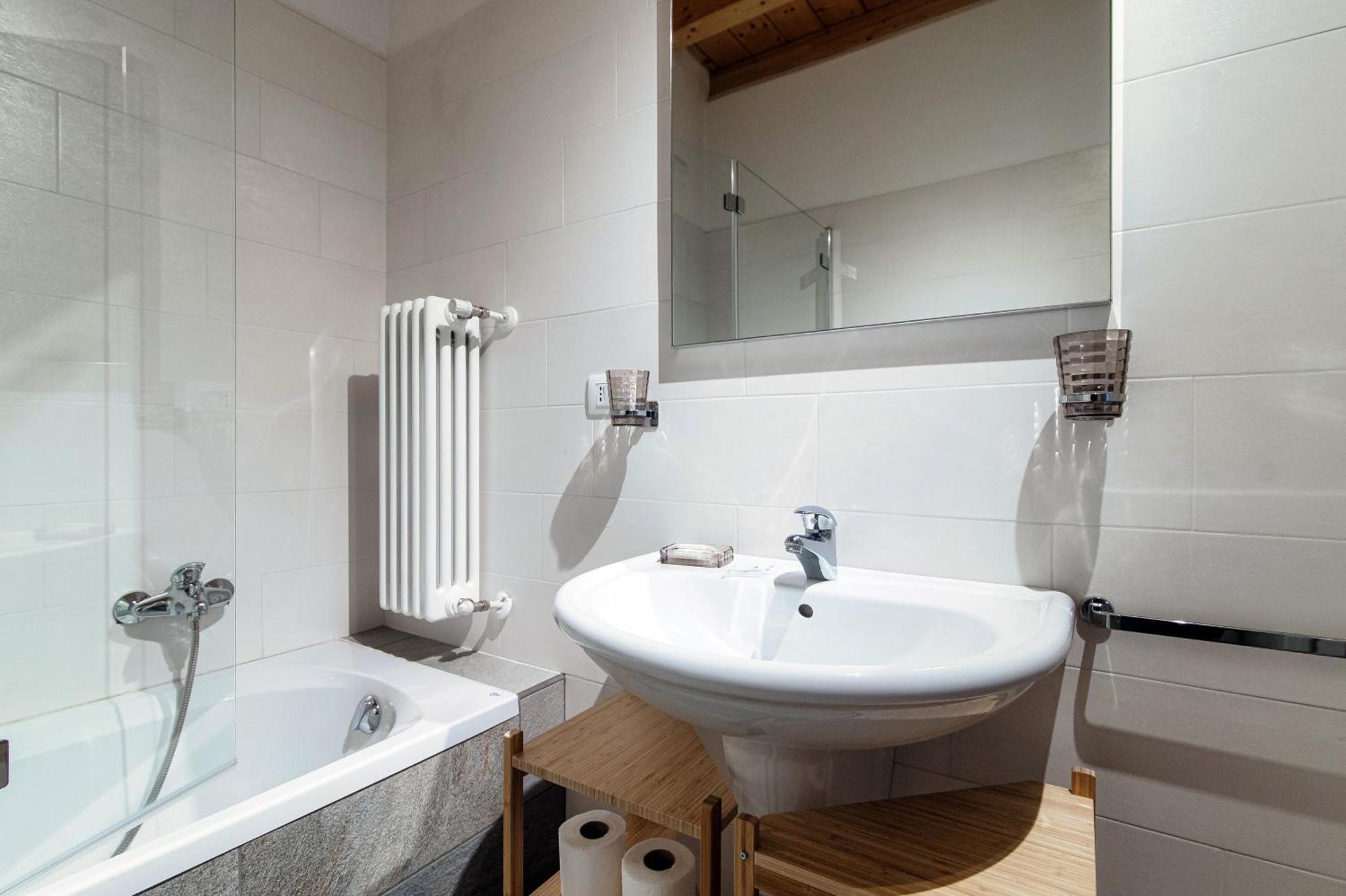 Calicantus Apartments Apollo Комо Экстерьер фото